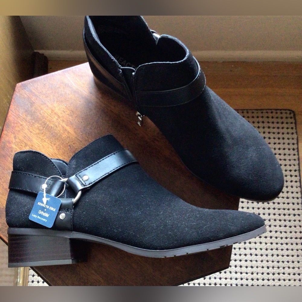 Kenneth Cole black suede booties